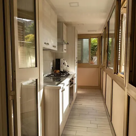 Domus Re Ferdinando Apartment