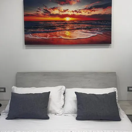Apartment Domus Re Ferdinando Naples