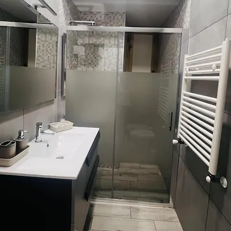 Apartment Domus Re Ferdinando Naples