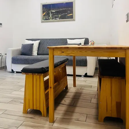 Apartment Domus Re Ferdinando Naples
